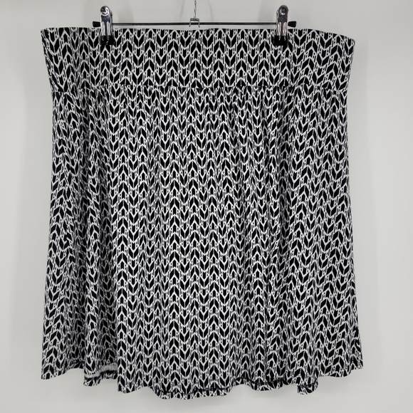 Lane Bryant Womens Black White Print Pull OnFlared Boho Casual Mini Skirt 18/20 - Picture 3 of 9